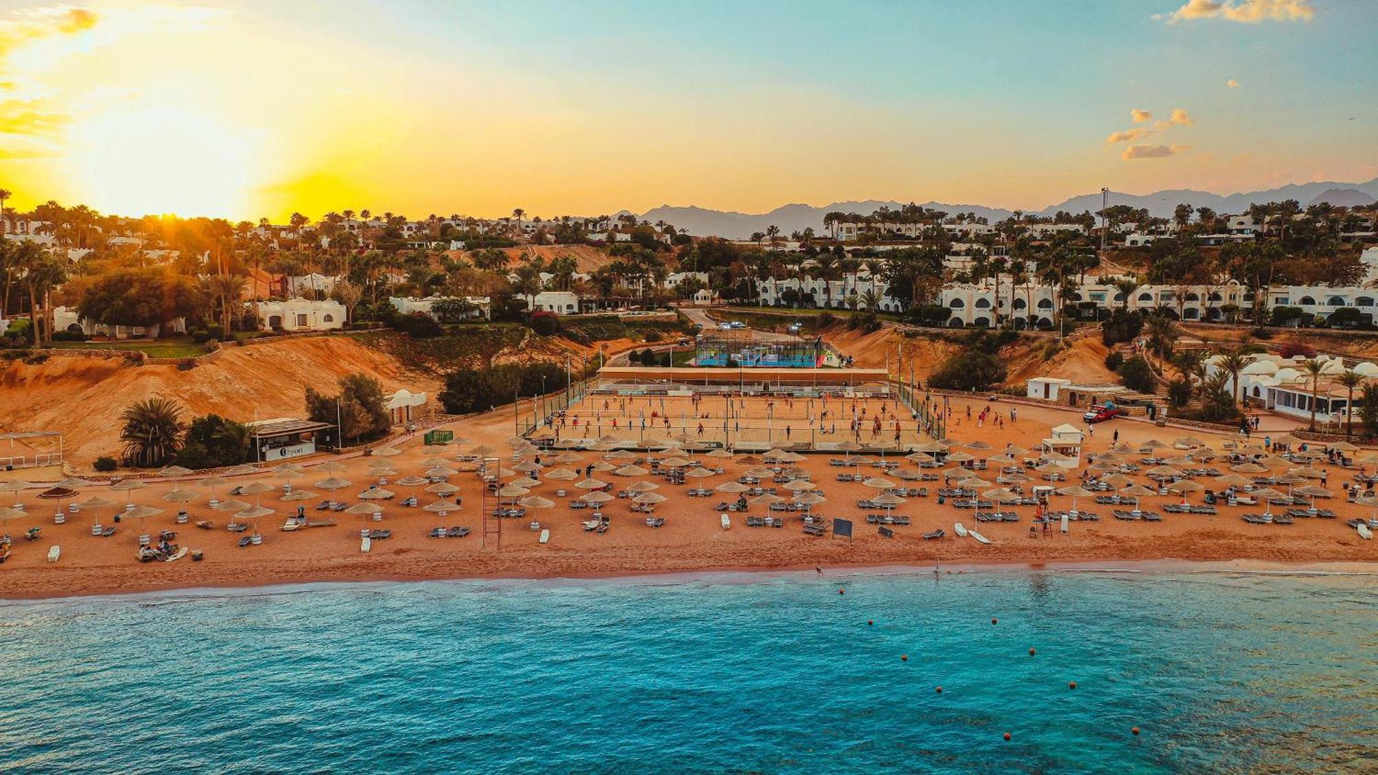 Domina Coral Bay Resort, Diving , Spa & Casino Sharm el-Sheikh Luaran gambar Sunset at the beach