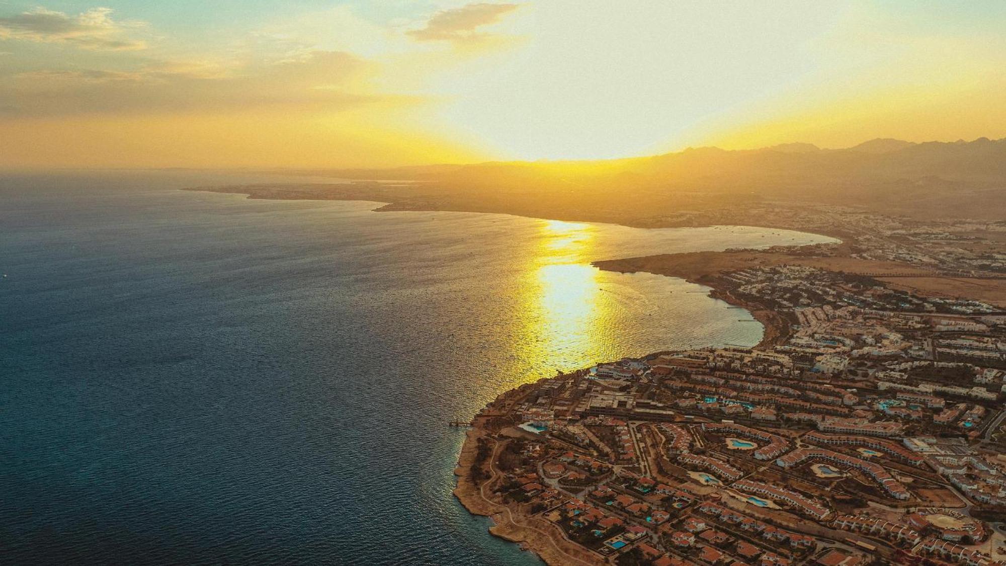 Domina Coral Bay Resort, Diving , Spa & Casino Sharm el-Sheikh Luaran gambar Sunset over the Dead Sea